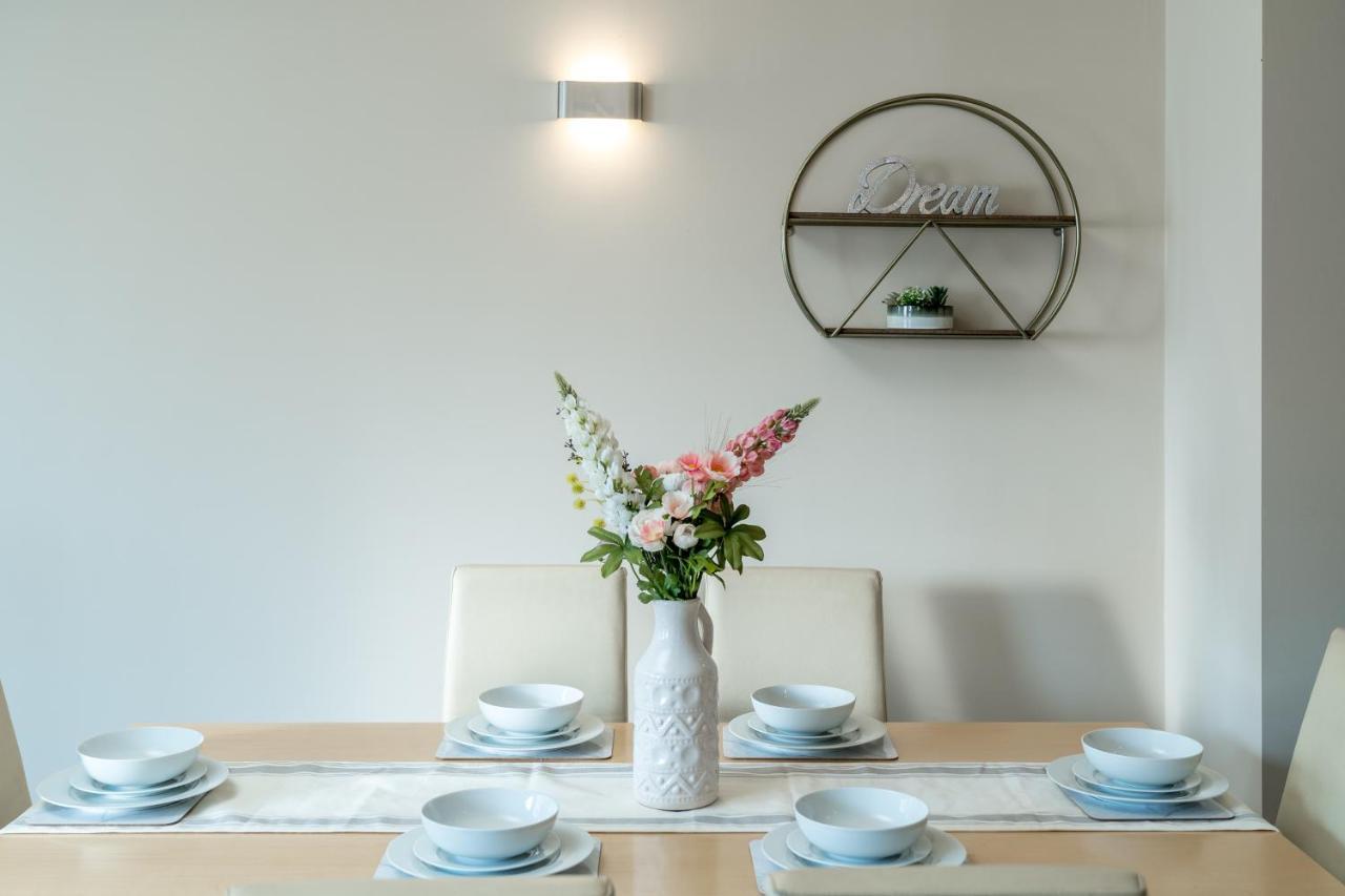 Spacious 2 Bedroom Apartment - Sleeps 6 Hove Extérieur photo