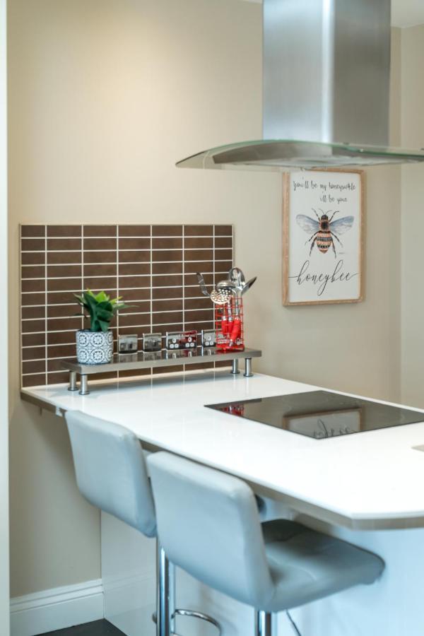 Spacious 2 Bedroom Apartment - Sleeps 6 Hove Extérieur photo